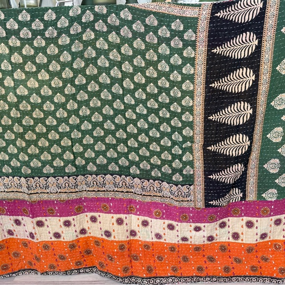 Multicolor Patterned Tapestry - Picture 1 of 5